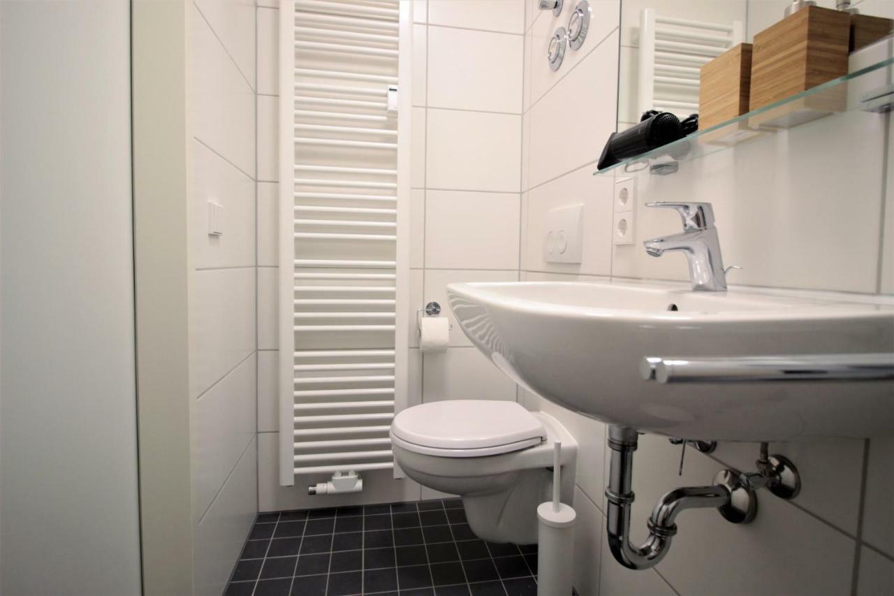 Studio Apartment - Balcony, Netflix, University Hospital Proximity Würzburg Exterior foto