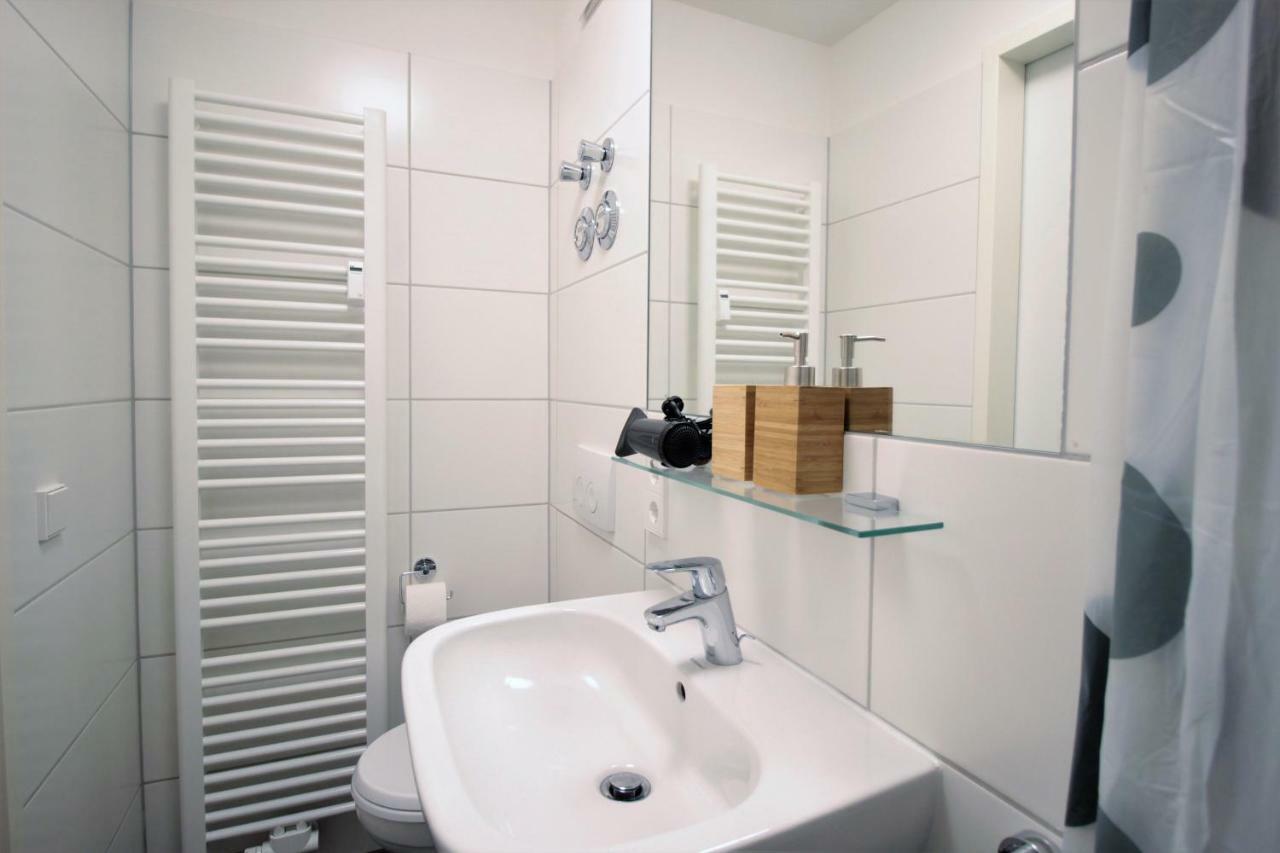 Studio Apartment - Balcony, Netflix, University Hospital Proximity Würzburg Exterior foto