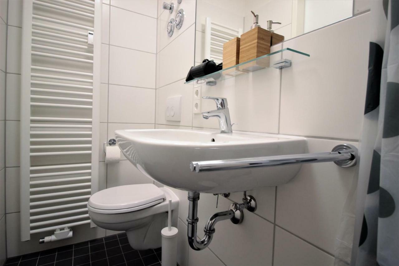 Studio Apartment - Balcony, Netflix, University Hospital Proximity Würzburg Exterior foto